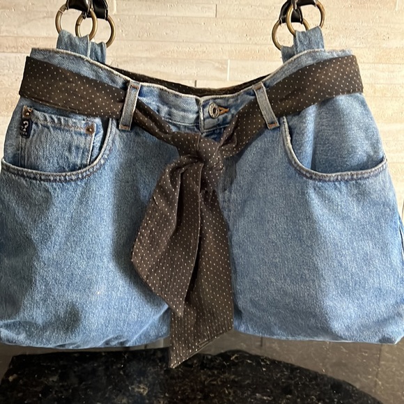 - Unique Vintage Y2K, large,Guess Jean , Jeans purse - Picture 3 of 16